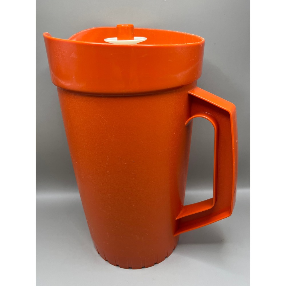 Tupperware 1970s Harvest Orange 2 Qt Push Button Pitcher 800-10 White Lid USA